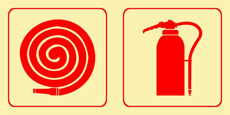 F22 - Fire hose and extinguisher